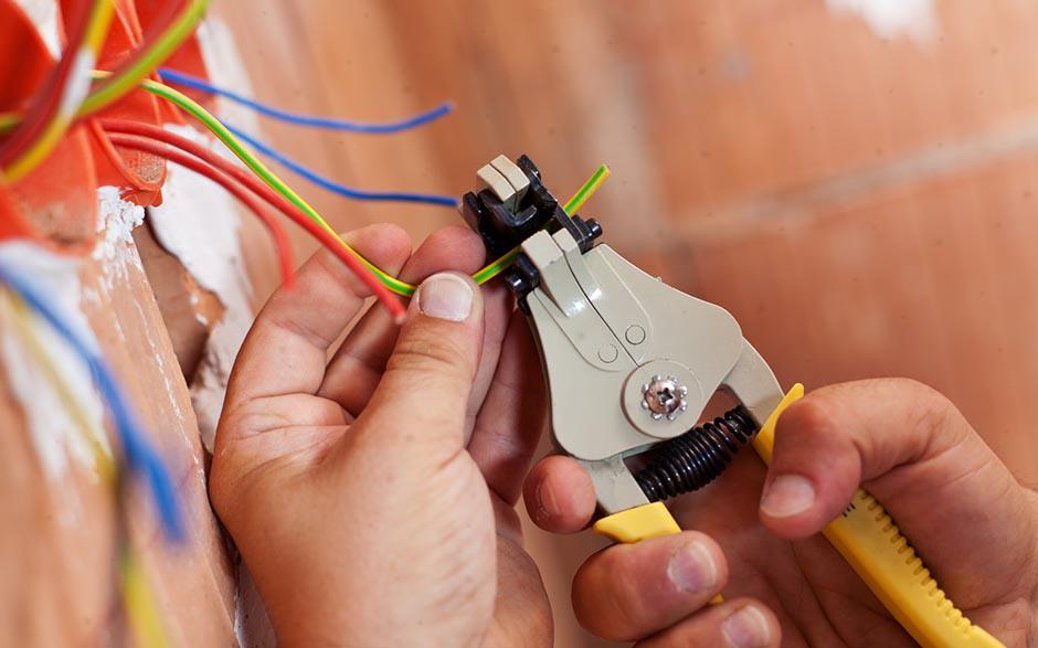 électricien installateur Paris 8