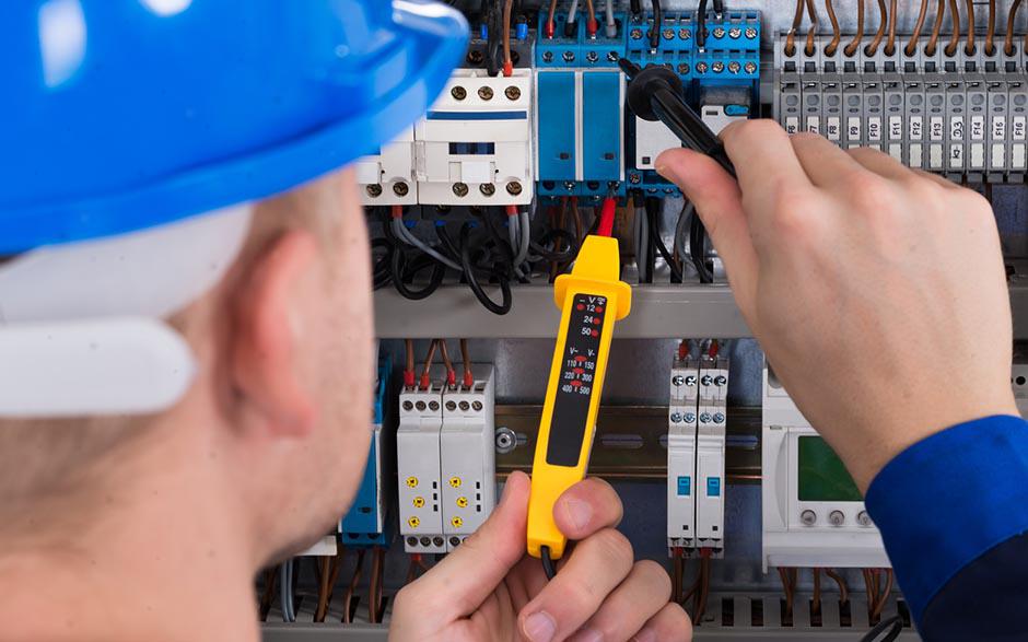 cherche électricien Villepreux